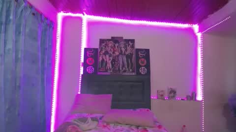 Snapshot of sashayscott chatting on January 2026 11:19:01 PM Onlyfans nataliaclaus online show from January 2026 11:19:01 PM