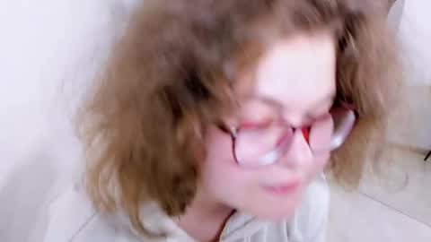 .Alexandra online show from September 2025 09:37:01 PM