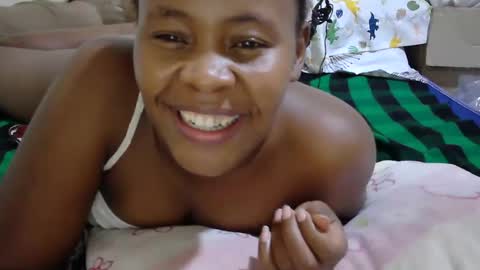 sassy_bella online show from March 2025 10:32:01 PM