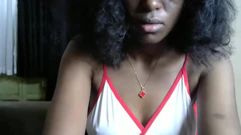 sassy_lyne online show from December 2025 08:12:01 AM