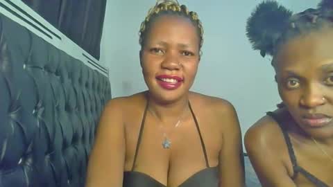 sassy_queen9 online show from October 2025 05:39:01 PM