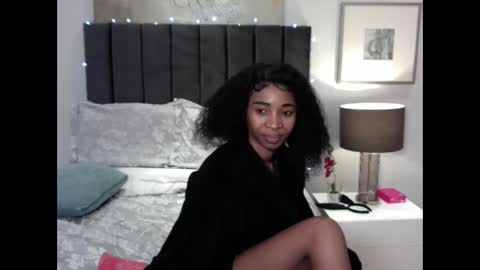 Snapshot of sasyylissaa chatting on April 2026 02:27:02 AM sasyylissaa online show from April 2026 02:27:02 AM