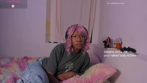 saturno_vibes online show from January 2025 02:42:02 PM