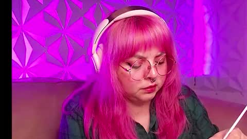 Gina George online show from February 2026 12:17:01 AM