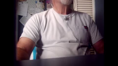 satyr64 online show from December 2025 02:33:01 PM