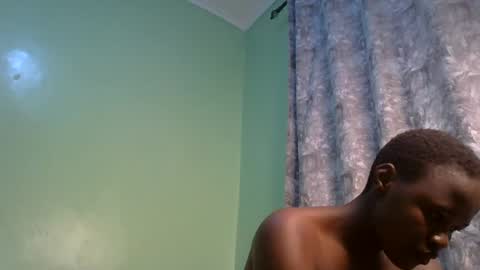Snapshot of sauce_pety chatting on June 2026 07:19:01 PM pety online show from June 2026 07:19:01 PM