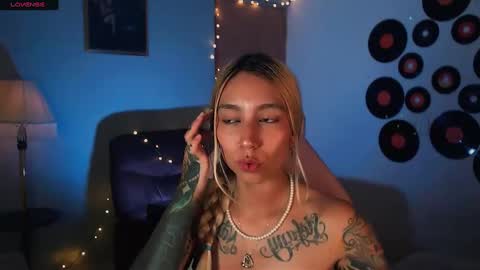 I AM JENN  online show from February 2025 05:02:01 AM