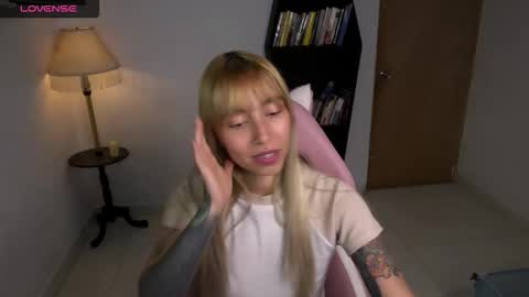 I AM JENN  online show from February 2026 03:35:01 AM