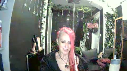 Snapshot of saucysky chatting on June 2026 02:24:02 AM SaucySky online show from June 2026 02:24:02 AM
