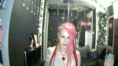 Snapshot of saucysky chatting on June 2026 08:55:01 PM SaucySky online show from June 2026 08:55:01 PM