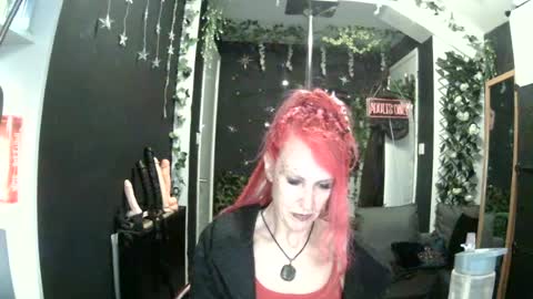 Snapshot of saucysky chatting on June 2026 06:54:02 PM SaucySky online show from June 2026 06:54:02 PM