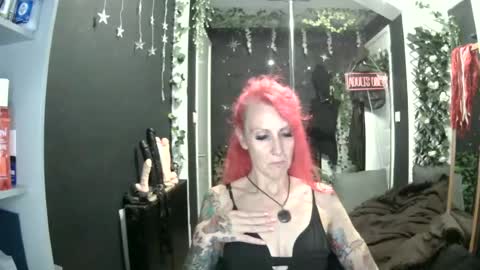 Snapshot of saucysky chatting on July 2026 09:20:01 PM SaucySky online show from July 2026 09:20:01 PM