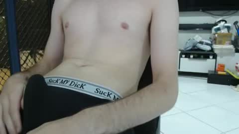 Snapshot of sausageroll420 chatting on February 2025 09:15:01 AM sausageroll420 online show from February 2025 09:15:01 AM