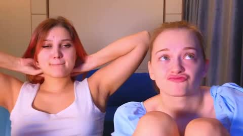 Snapshot of sav_anna chatting on December 2024 02:28:01 PM LUNA and ANNA online show from December 2024 02:28:01 PM
