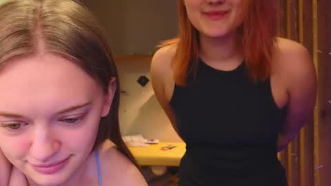 Snapshot of sav_anna chatting on January 2025 07:21:02 PM LUNA and ANNA online show from January 2025 07:21:02 PM