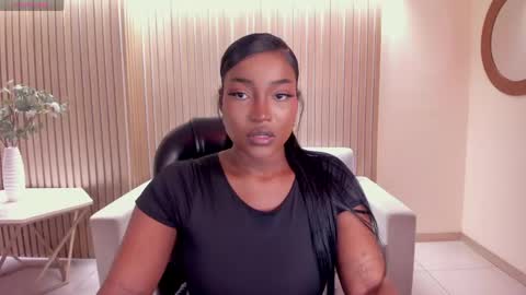 S a v a n n a h  online show from June 2026 07:37:02 PM