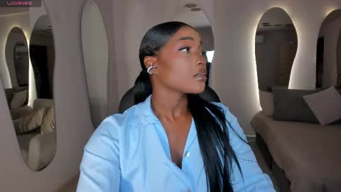 Snapshot of savannahstorm_ chatting on June 2026 12:37:01 PM S a v a n n a h online show from June 2026 12:37:01 PM