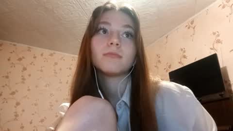 Snapshot of savannasotos chatting on September 2025 05:01:02 PM Sophie online show from September 2025 05:01:02 PM
