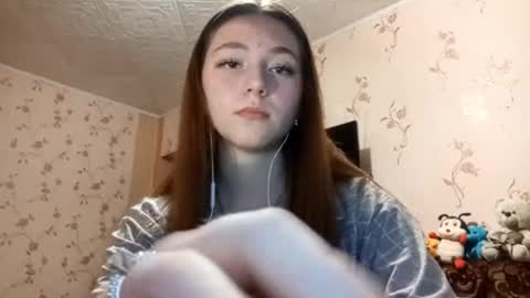Snapshot of savannasotos chatting on September 2025 05:13:02 PM Sophie online show from September 2025 05:13:02 PM
