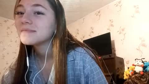 Snapshot of savannasotos chatting on September 2025 02:27:02 PM Sophie online show from September 2025 02:27:02 PM