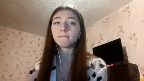 Snapshot of savannasotos chatting on September 2025 01:35:01 PM Sophie online show from September 2025 01:35:01 PM