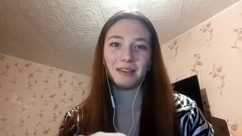 Snapshot of savannasotos chatting on September 2025 03:24:01 PM Sophie online show from September 2025 03:24:01 PM