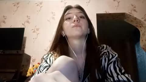 Snapshot of savannasotos chatting on September 2025 05:17:01 PM Sophie online show from September 2025 05:17:01 PM