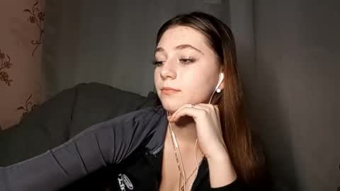 Snapshot of savannasotos chatting on October 2025 03:32:01 PM Sophie online show from October 2025 03:32:01 PM