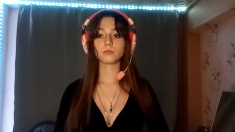 Snapshot of savannasotos chatting on October 2025 04:17:02 PM Sophie online show from October 2025 04:17:02 PM