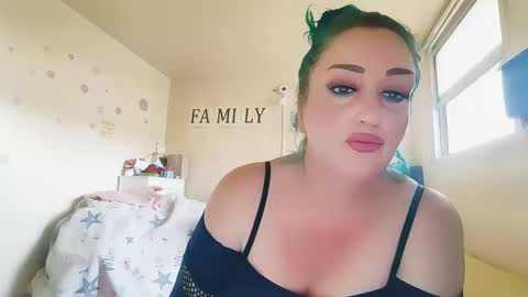 Snapshot of savvvmmm chatting on September 2025 11:31:02 PM savvvmmm online show from September 2025 11:31:02 PM