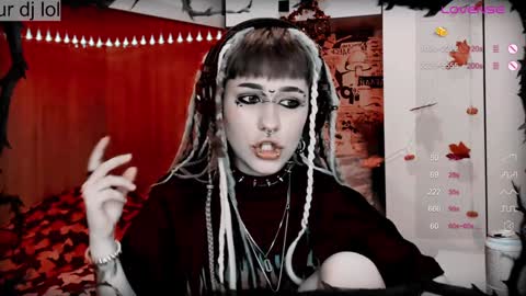 pronoun she. name Mary. age 21. online show from December 2024 05:22:01 PM