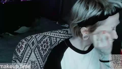 pronoun she. name Mary. age 21. online show from May 2026 04:59:01 PM