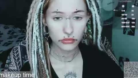 pronoun she. name Mary. age 21. online show from June 2026 12:14:02 PM