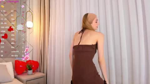 Snapshot of sayl0r_moon chatting on February 2025 12:57:02 AM Kira GMT 7 Mon Thu-Sun 0800am-0200pm online show from February 2025 12:57:02 AM