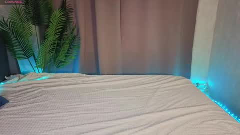 Snapshot of sayl0r_moon chatting on May 2026 09:36:01 AM Kira GMT 7 Mon Thu-Sun 0800am-0200pm online show from May 2026 09:36:01 AM