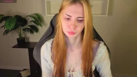 Snapshot of sayl0r_moon chatting on May 2026 09:38:01 AM Kira GMT 7 Mon Thu-Sun 0800am-0200pm online show from May 2026 09:38:01 AM