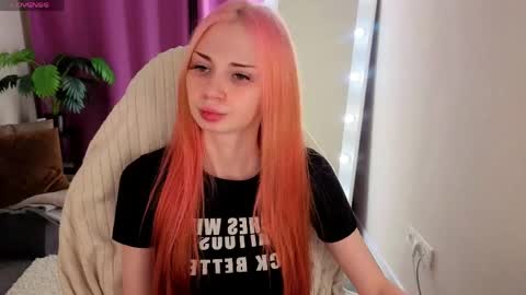 Snapshot of sayl0r_moon chatting on June 2026 09:22:01 AM Kira GMT 7 Mon Thu-Sun 0800am-0200pm online show from June 2026 09:22:01 AM