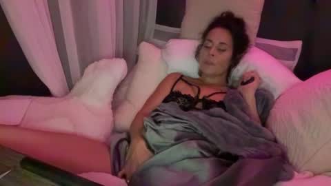 Snapshot of sayplsgdgrl chatting on January 2025 01:16:02 AM Good Girls Say Please...and Thank You online show from January 2025 01:16:02 AM