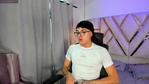 Sayron online show from November 2025 11:55:02 AM