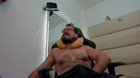 sebastian   muscleman  daddy   the better  latin  lover   online show from November 2025 12:16:01 PM