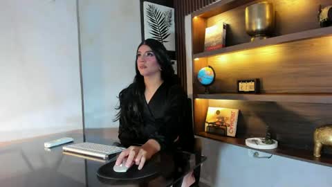 Snapshot of scarleett22 chatting on May 2026 12:12:01 PM Scarleet online show from May 2026 12:12:01 PM