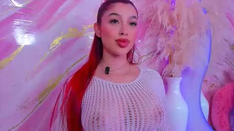 Snapshot of scarleett_jones chatting on February 2026 10:19:02 PM scarleett jones online show from February 2026 10:19:02 PM