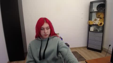 Snapshot of scarlet__flower_ chatting on February 2026 11:31:02 AM scarlet__flower_ online show from February 2026 11:31:02 AM