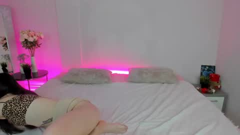 scarlet_cu1e online show from January 2025 01:20:01 AM