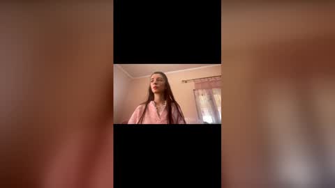 Snapshot of scarlet_rosse chatting on March 2026 09:37:01 AM Scarlet online show from March 2026 09:37:01 AM