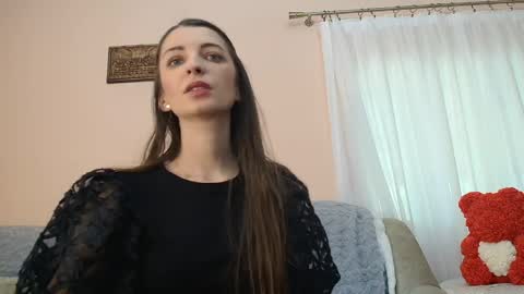 Snapshot of scarlet_rosse chatting on May 2026 08:52:02 AM Scarlet online show from May 2026 08:52:02 AM