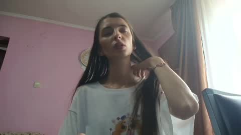 Snapshot of scarlet_rosse chatting on May 2026 12:24:01 PM Scarlet online show from May 2026 12:24:01 PM