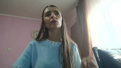 Snapshot of scarlet_rosse chatting on May 2026 03:07:01 PM Scarlet online show from May 2026 03:07:01 PM