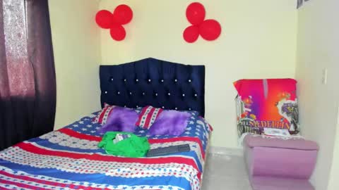 scarlet_tommy online show from February 2025 06:59:02 PM