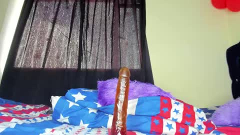 scarlet_tommy online show from February 2025 09:36:02 PM